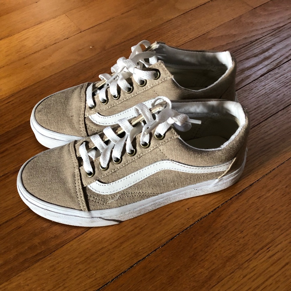 Beige vans old skill size 3.5Y women’s size 5